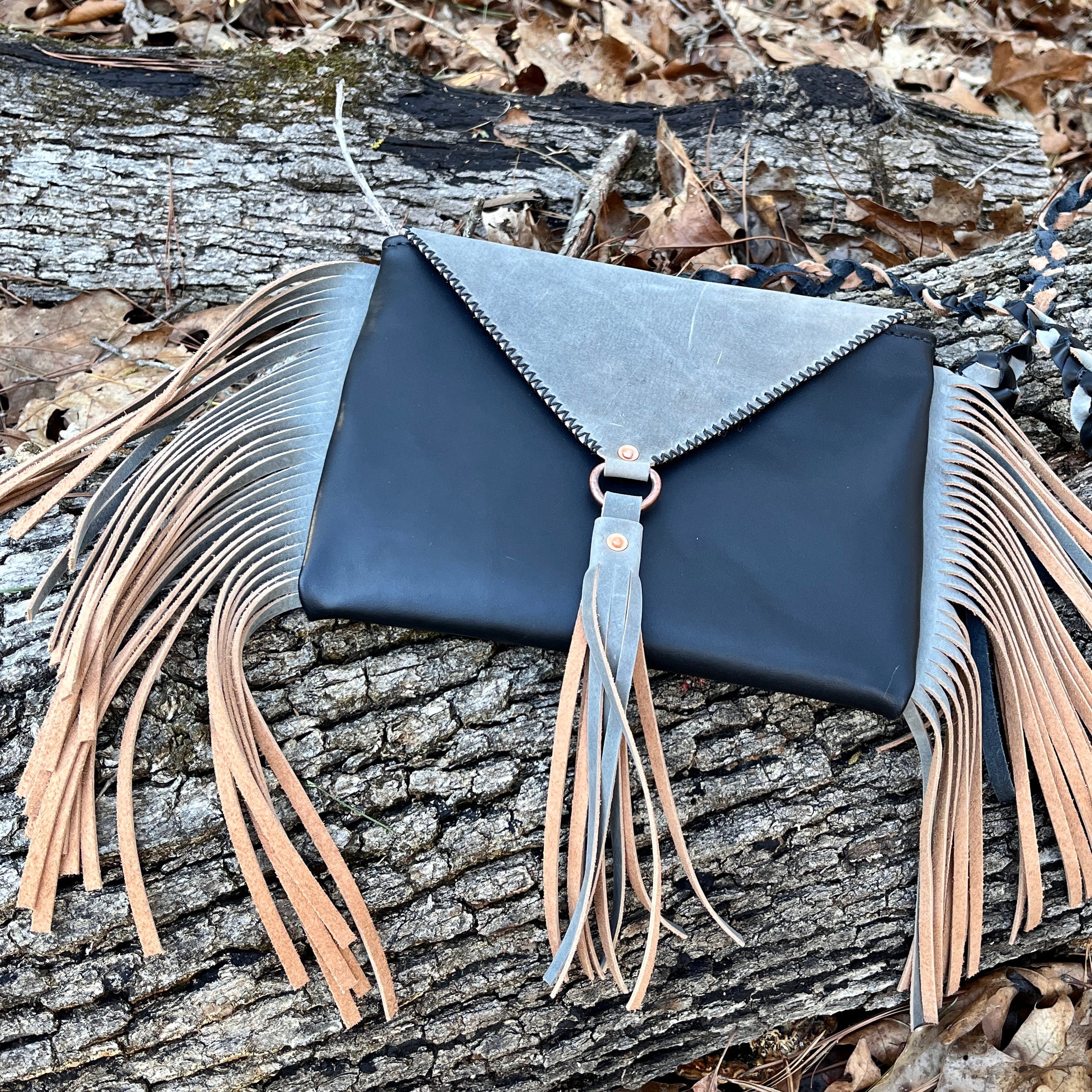 Natural daisy minaudière crossbody bag deals
